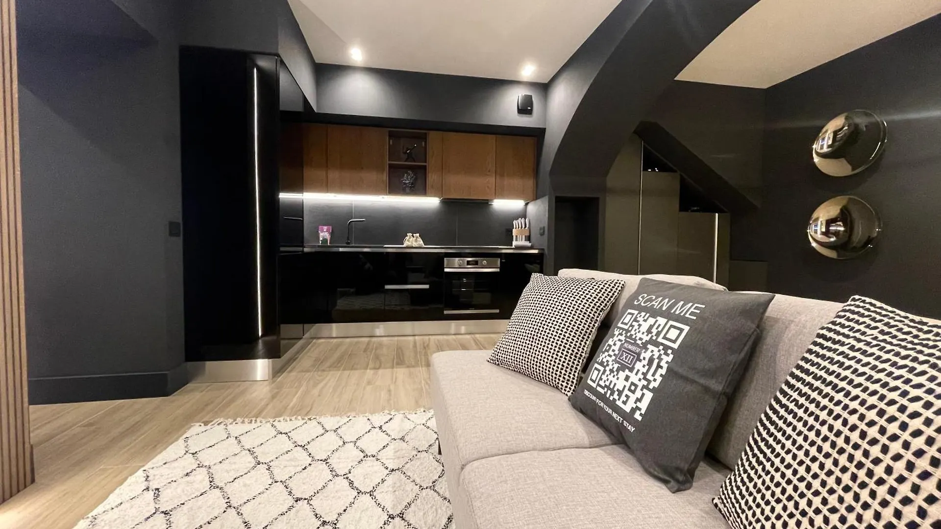 Apartamento Luxury Renovated Ground Floor 1Br Suite - Best Of The Best - Historical Centre Olbia Itália